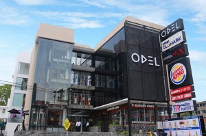 Image-of-the-new-Sofltogic-store-opened-in-Kurunegala