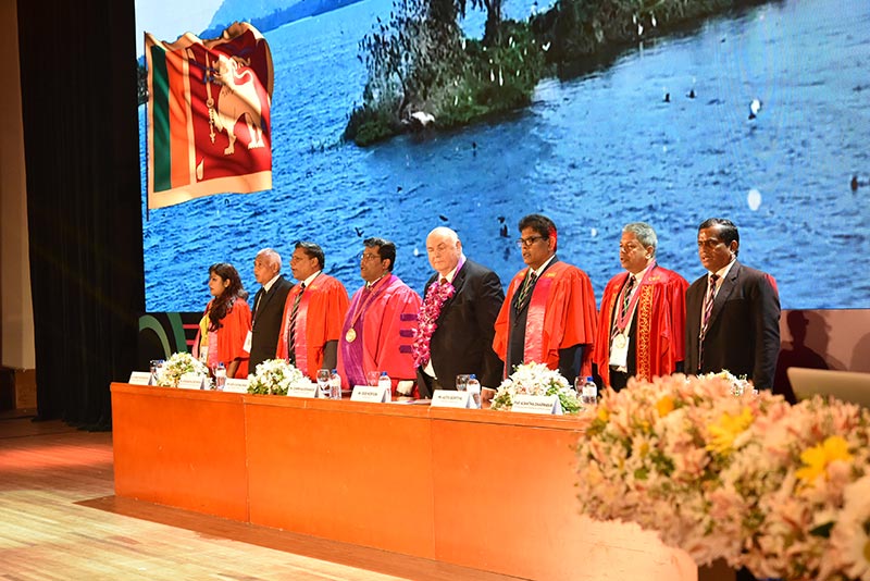 Dhammika Fernando – President, CIPM Sri Lanka and Director – APFHRM (4th from left) and Chief Guest Bob Morton – Secretary General, WFPMA, Ajith Bopitiya – Chairman NHRC 2019 Organizing Committee together with CIPM officials at the NHRC 2019 Inauguration Ceremony 