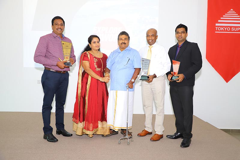 Winners of the Annual Dealer Awards 2019 with Mr. S.R. Gnanam, Managing Director - Tokyo Cement Company (Lanka) PLC