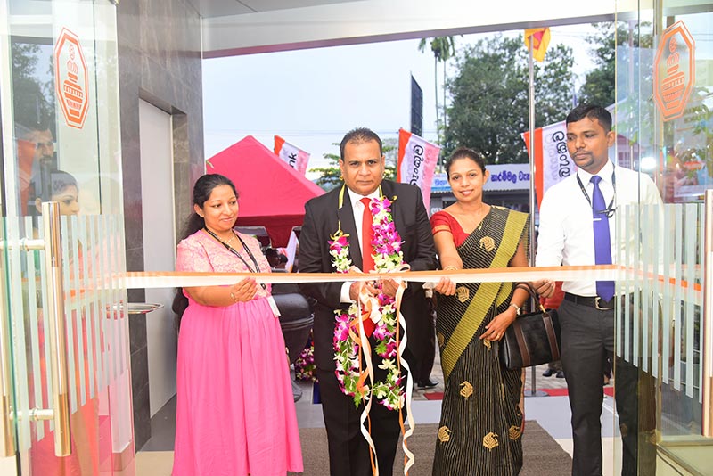 The picture shows (From left) Chanduni Weerasekera – Manager, Narammala Branch; Kusal De Silva, AGM - Operations and Card Center; Muditha Liyanapathirana - Senior Regional Manager and Ruwan Jayalath - Assistant Manager, Narammala Branch of Sampath Bank PLC ceremoniously opening the relocated branch.