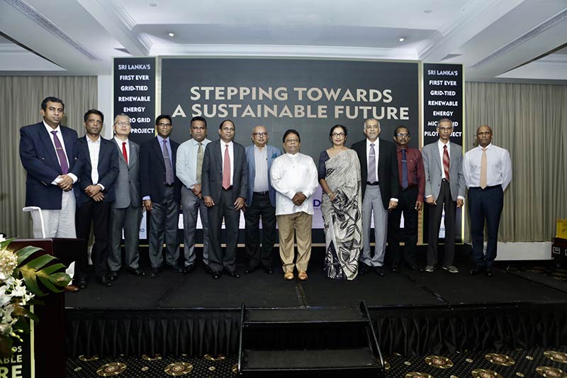 Representatives of partnering institutes and businesses together with Hon. Dullas Alahapperuma, Minister of Power and ministry officials at the project  inauguration ceremony 