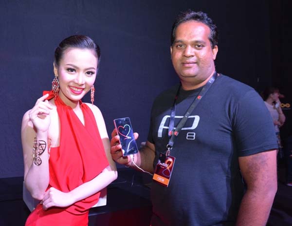 Stanley Mascarenhas with the Huawei P8 at the last months launch in Bangkok Thailand