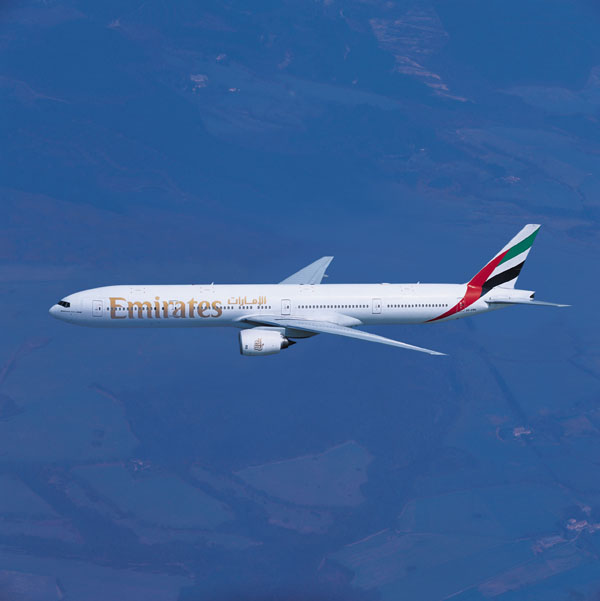 An-Emirates-Boeing-777-300