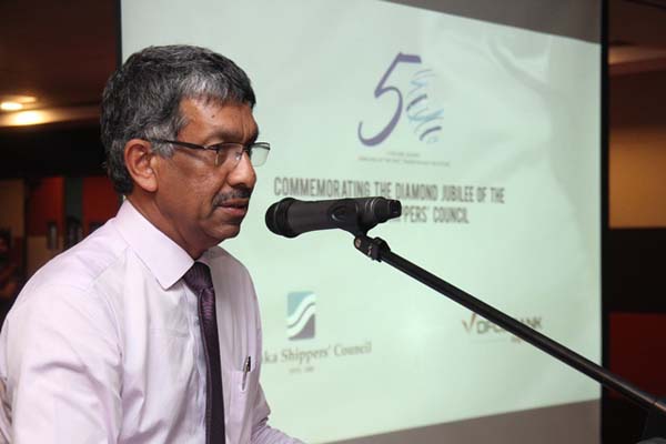 1-Arjun Fernando – CEO, DFCC addressing the gathering