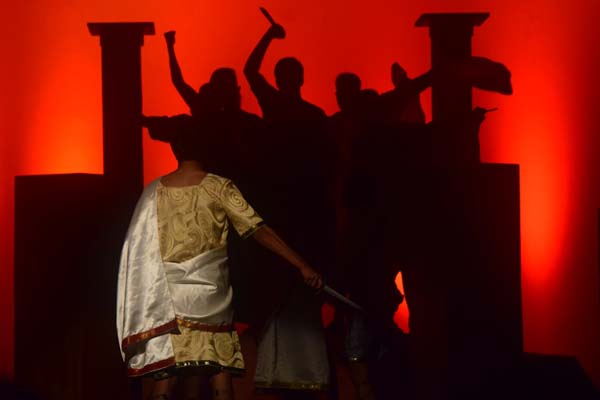 PHOTO 01 – The closing scene from Wesley’s extract of ‘Julius Caesar’
