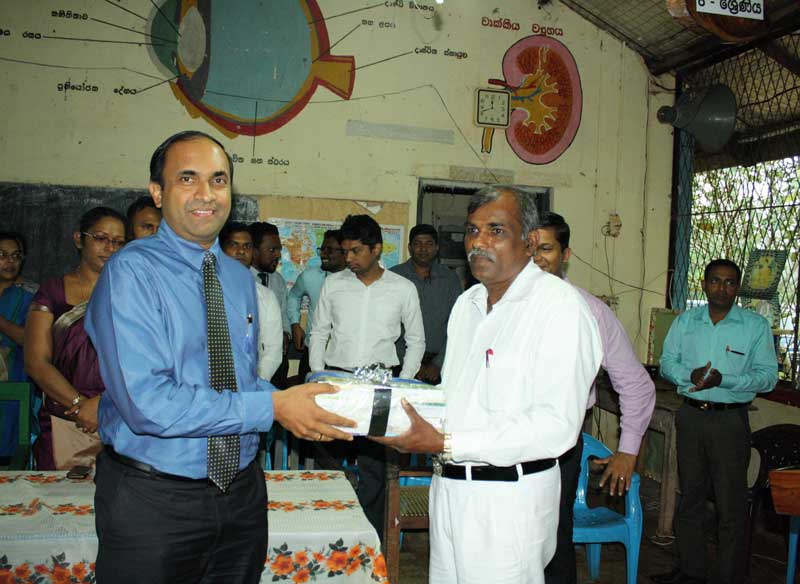 CSE-donates-Library-to-Diganegama-Vidyalaya-in-Anuradhapura