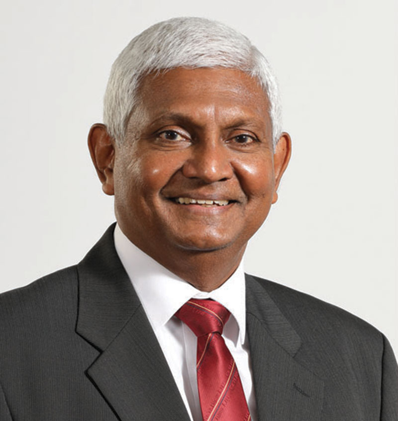 Chairman-Mr-R.-Renganathan–and-Managing-Director-CEO-Mr-Thushara-Ranasinghe—-Composite