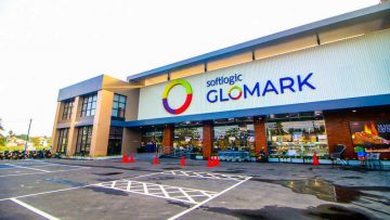 The newly opened GLOMARK Thalawathugoda branch