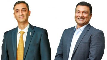 Mayank-Arora-outgoing-Managing-Director-and-Deepak-Senthil-newly-appointed-Managing-Director-for-Coca-Cola-Beverages-Sri-Lanka
