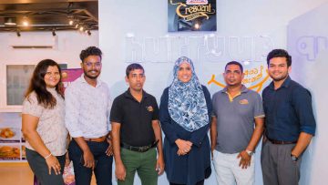 HurryUp-team-at-the-opening-in-Thalawathugoda-11th-store-